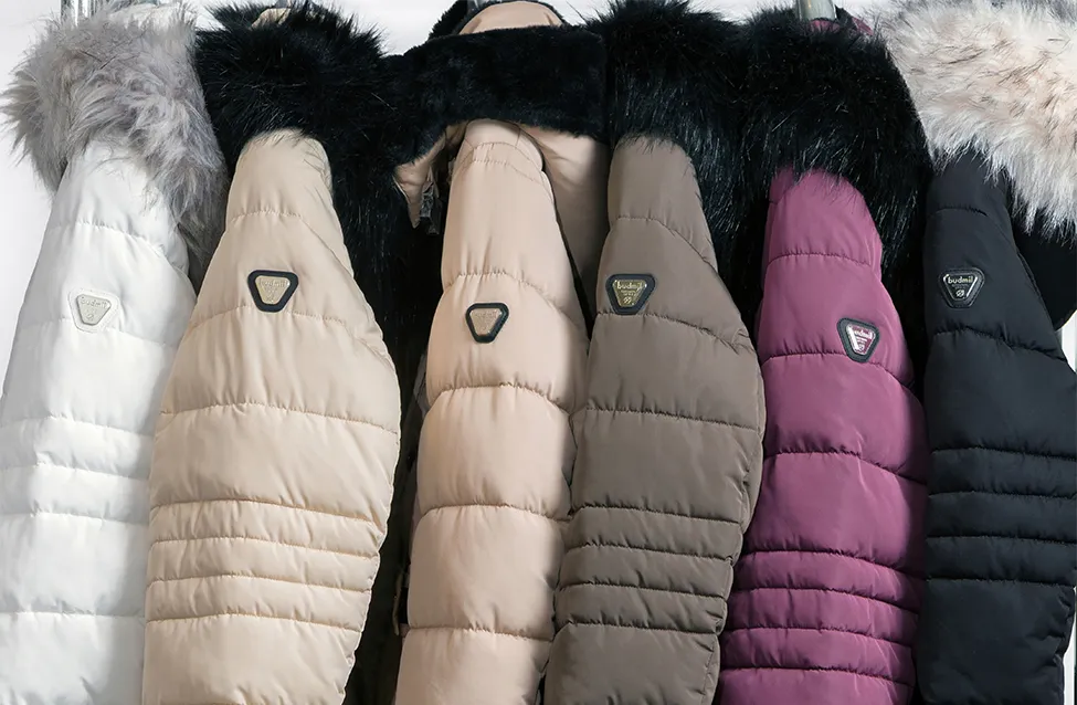 Elbűvölő árnyalatok - női téli kabátok